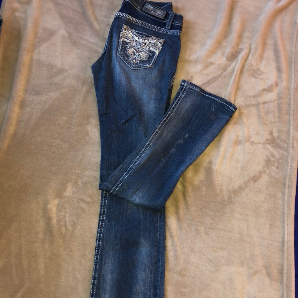 Size 28 Grace in LA jeans